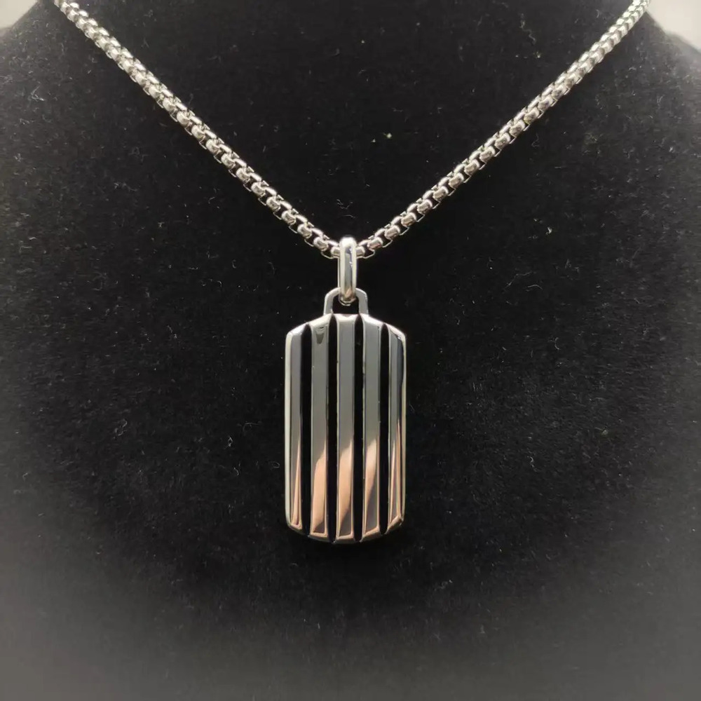 David Yurman Silver Streamlined Square Necklace - Picture 5 of 6